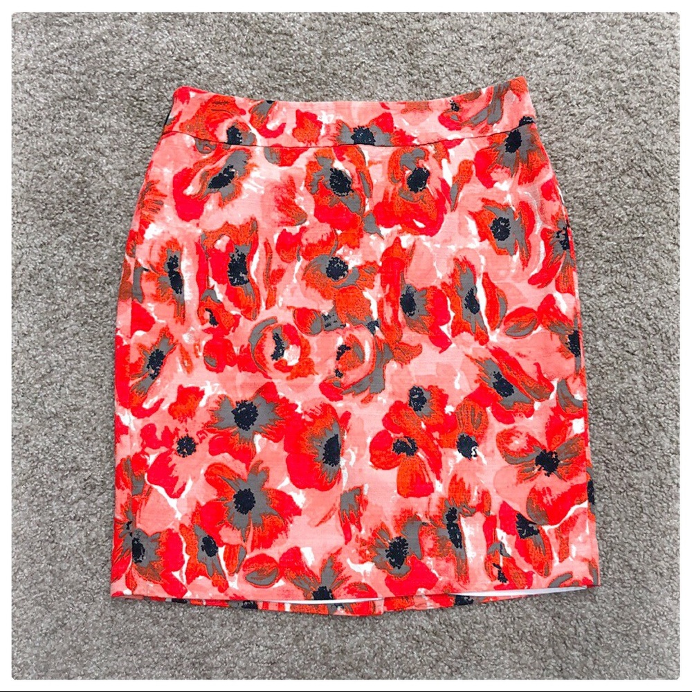 💕Beautiful Ann Taylor Mini Skirt Floral Print💕 - Picture 8 of 8